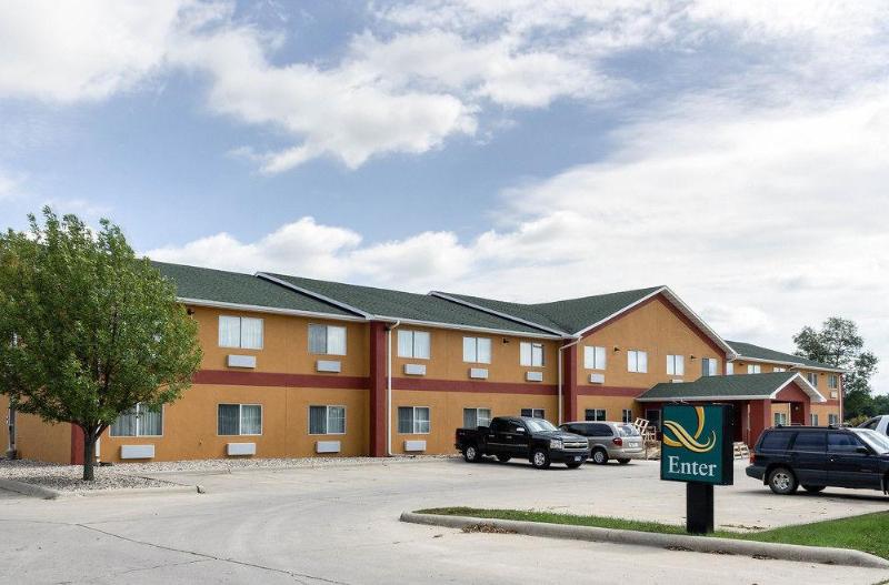 Quality Inn Brookings image