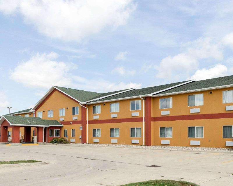 Quality Inn Brookings image