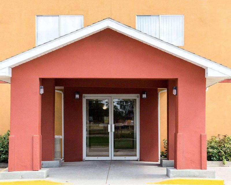 Quality Inn Brookings image