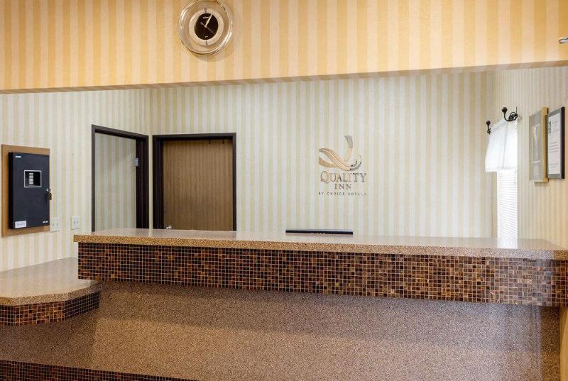 Quality Inn Brookings image