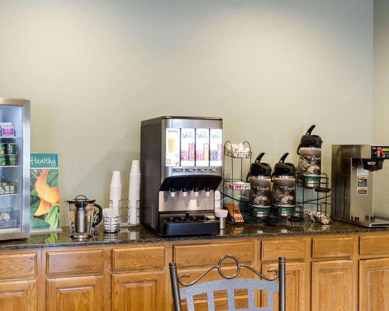 Quality Inn Brookings image