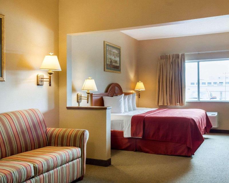 Quality Inn Brookings image