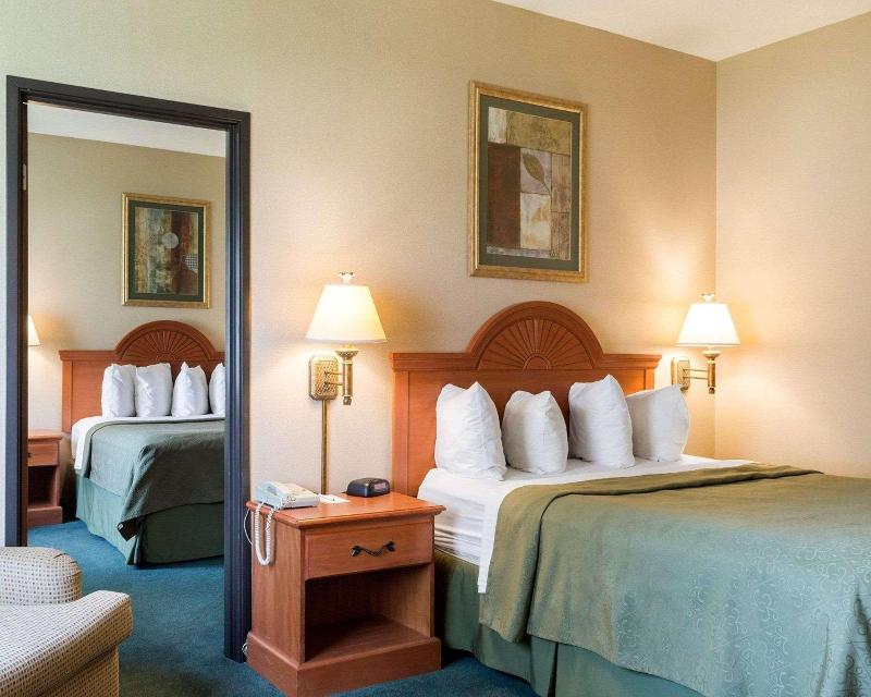 Quality Inn Brookings image