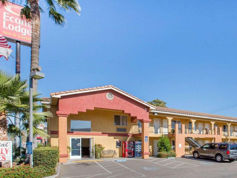 Econo Lodge Inn & Suites Lodi - Wine Country Area image