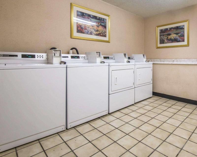 Clarion Inn And Events Center Pueblo North image