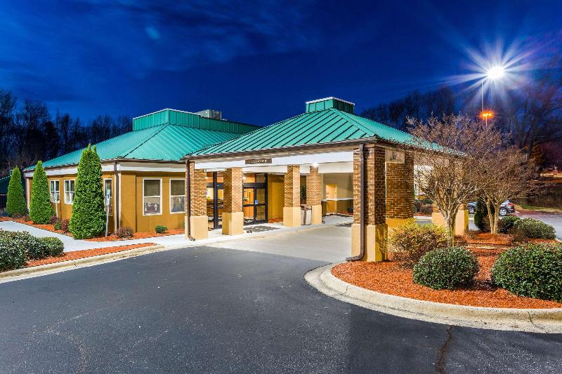 Quality Inn Asheboro South image