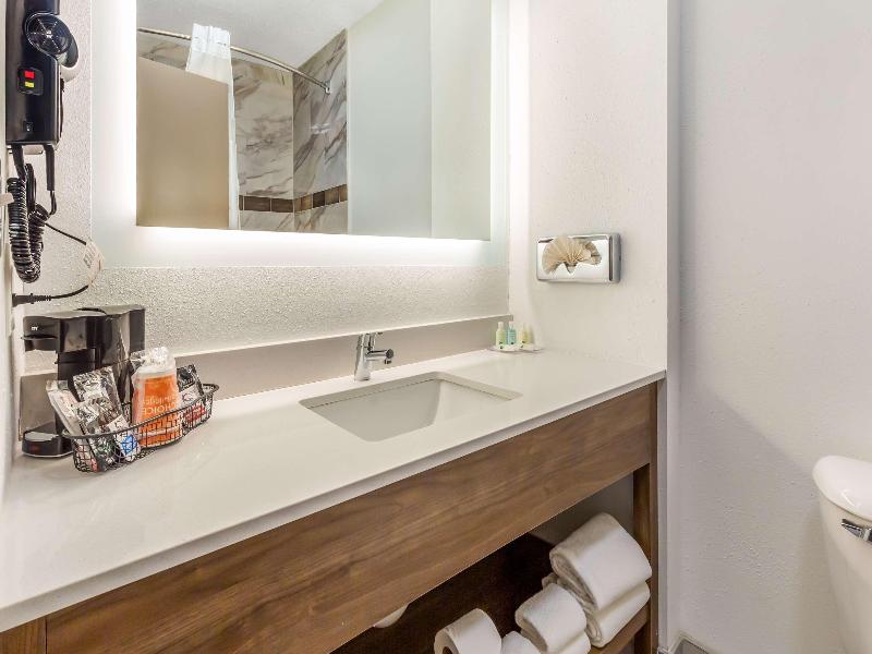Quality Inn Asheboro South image