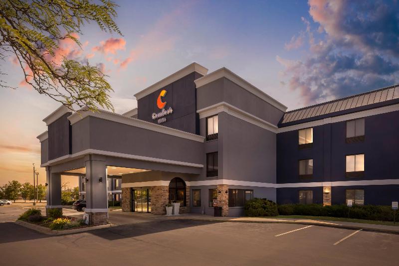 Comfort Inn Bourbonnais near I-57 image