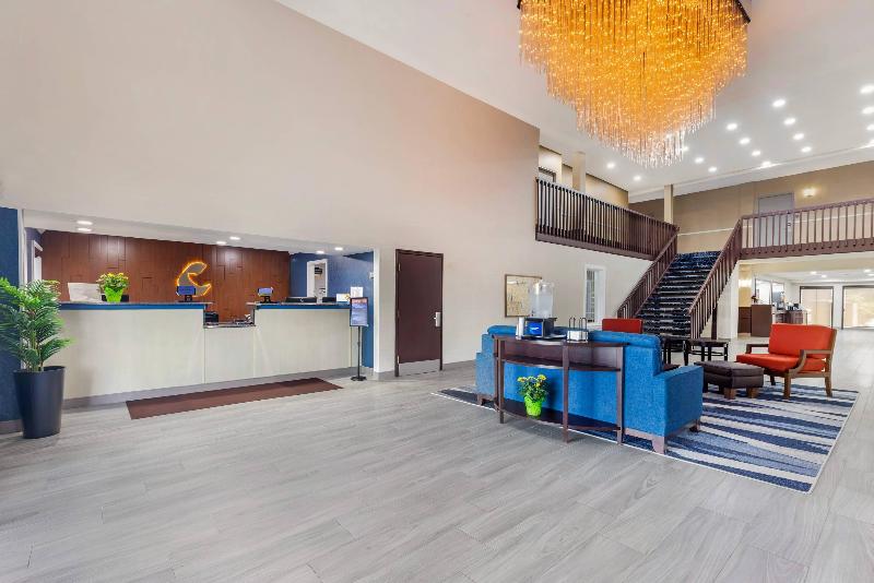 Comfort Inn Bourbonnais near I-57 image