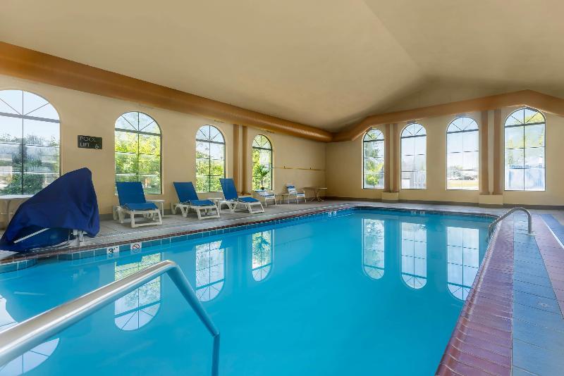 Comfort Inn Bourbonnais near I-57 image