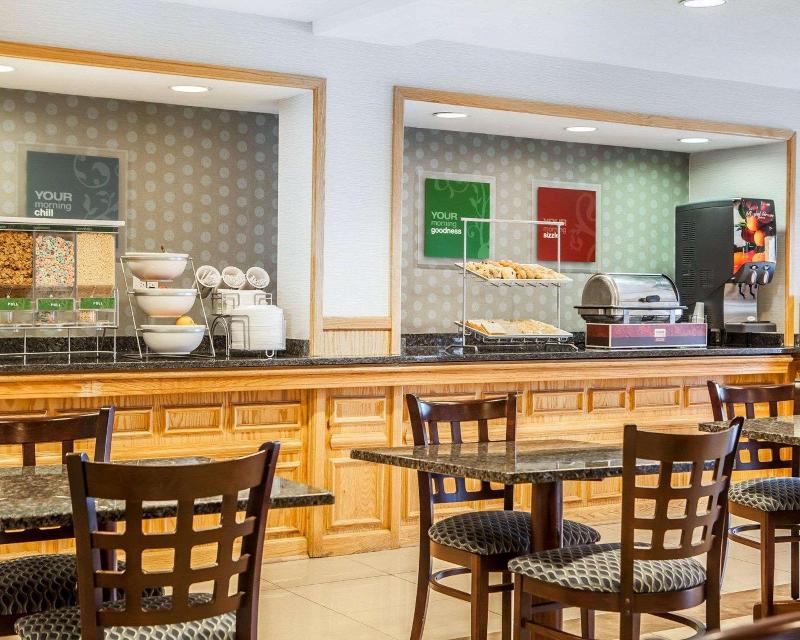 Comfort Inn Bourbonnais near I-57 image