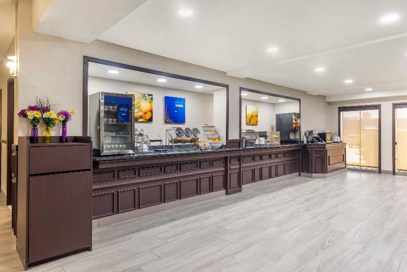 Comfort Inn Bourbonnais near I-57 image