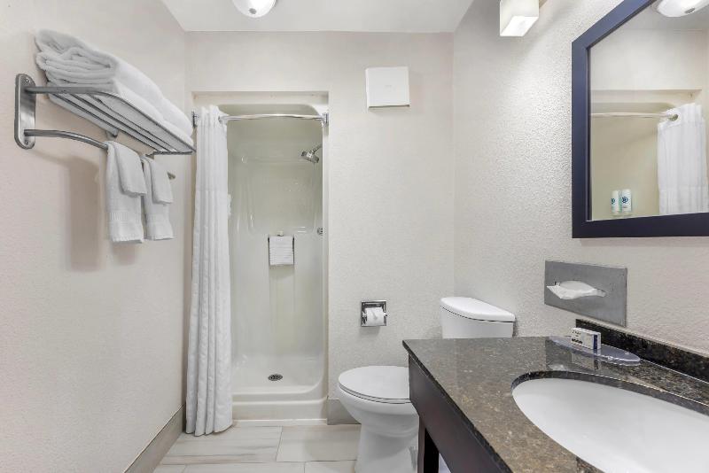 Comfort Inn Bourbonnais near I-57 image