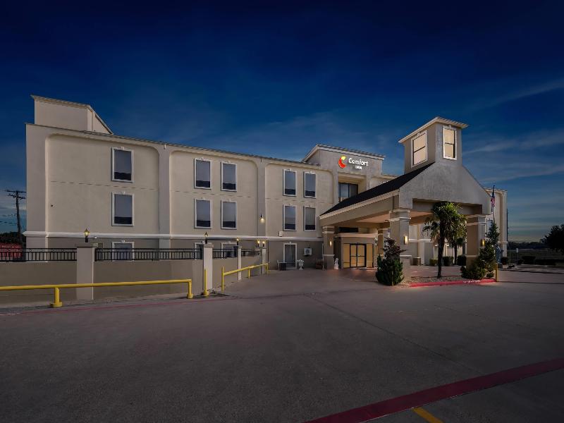 Comfort Inn Corsicana East image