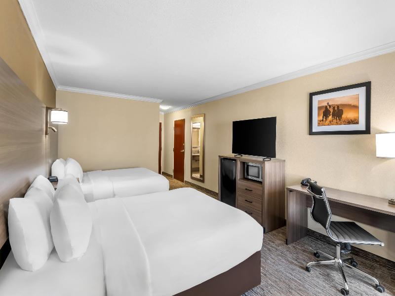 Comfort Inn Corsicana East image