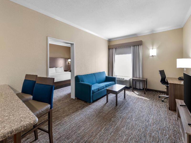 Comfort Inn Corsicana East image