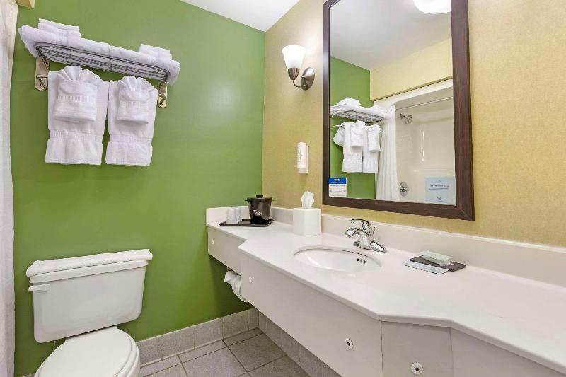 Sleep Inn & Suites Danville Area image