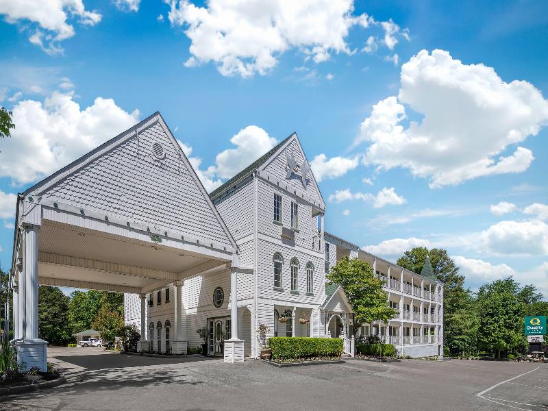 Quality Inn Eureka Springs South — general view
