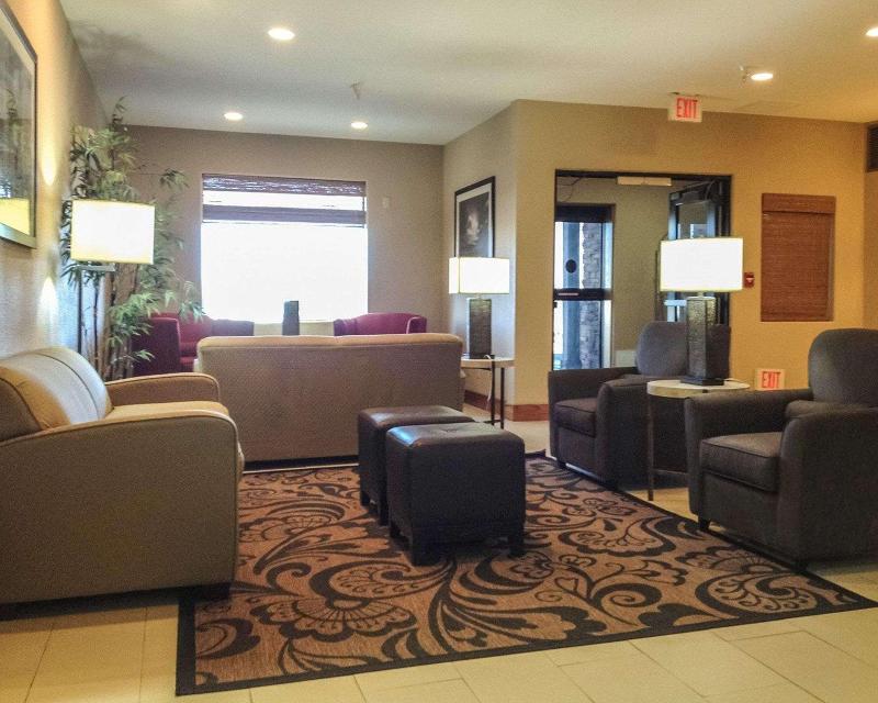 Comfort Inn Garden City Area image