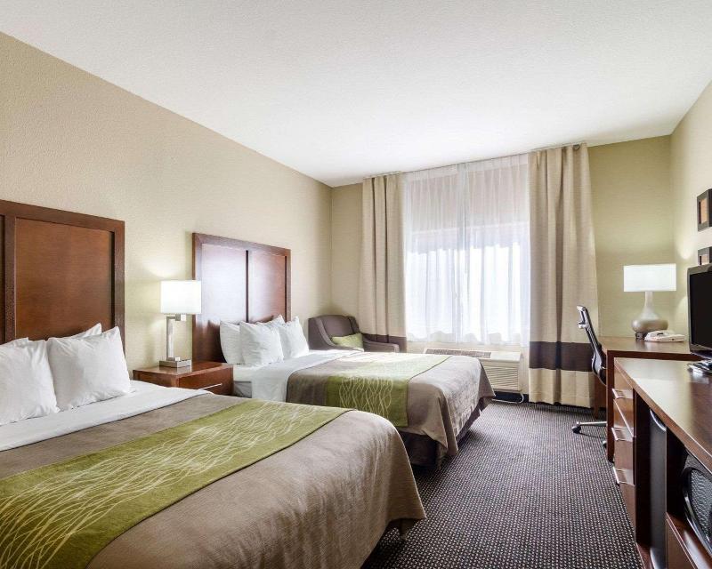 Comfort Inn Garden City Area image