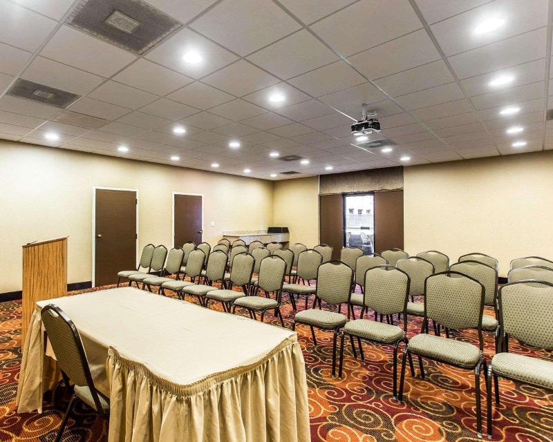 Quality Suites Hickory South image