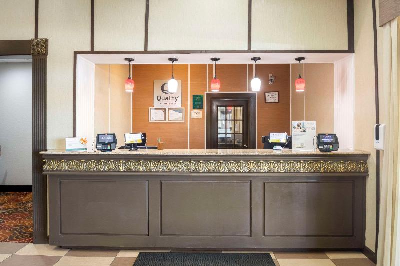 Quality Suites Hickory South image