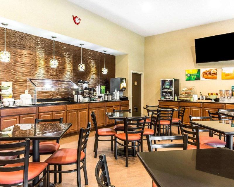 Quality Suites Hickory South image