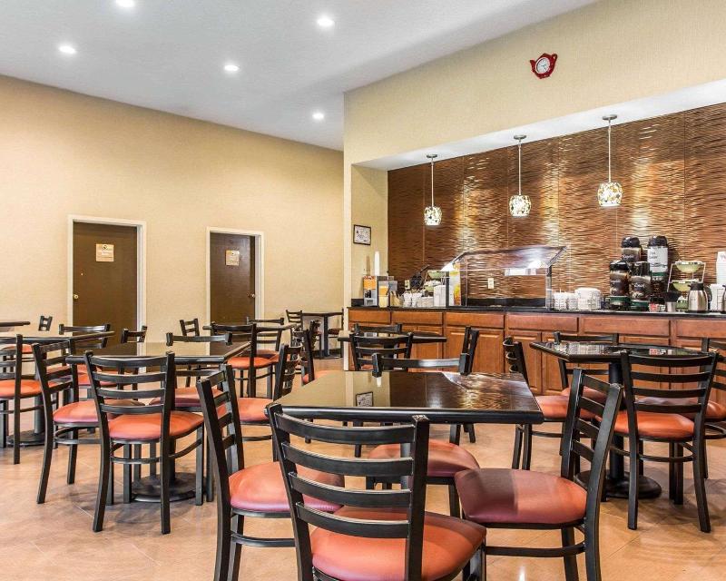 Quality Suites Hickory South image
