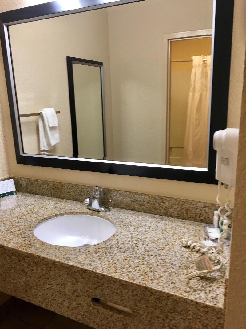 Quality Suites Hickory South image