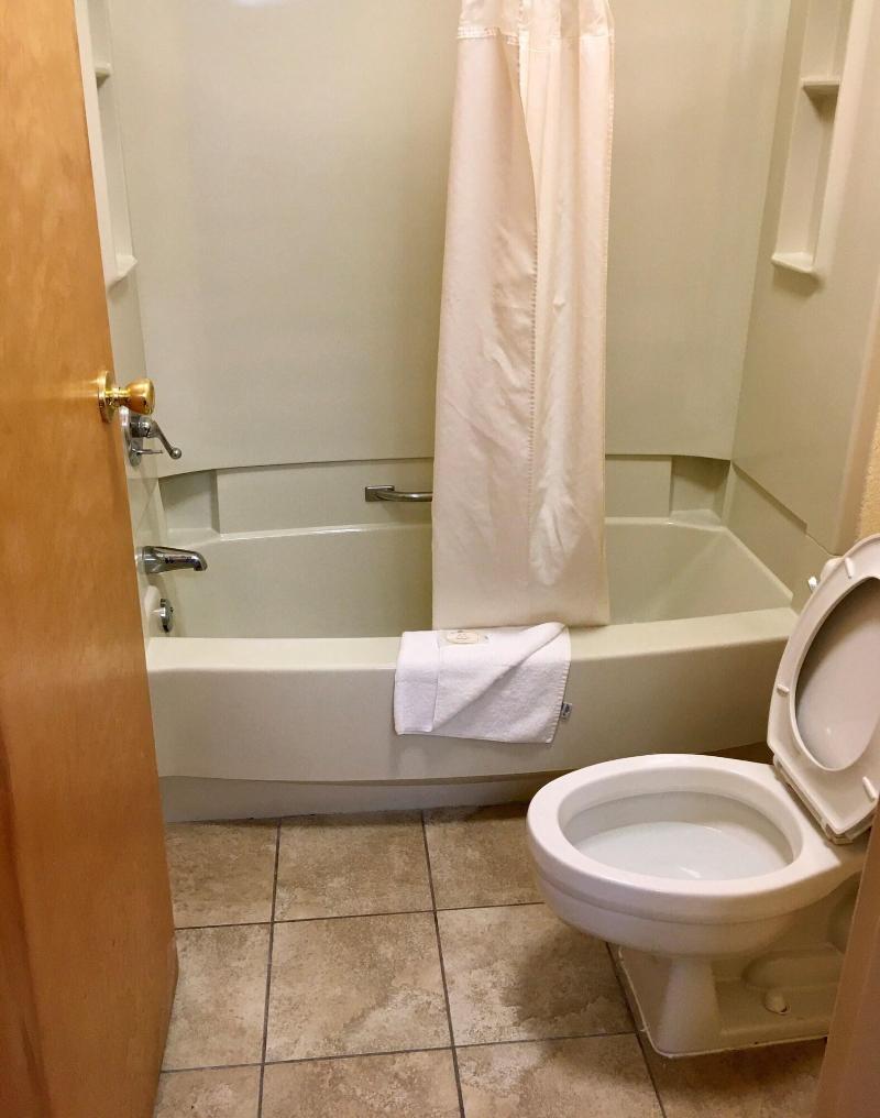 Quality Suites Hickory South image