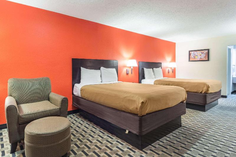 Econo Lodge Laurel image