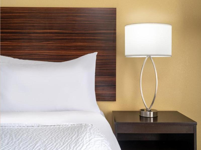 Garner Hotel Norman - University Area image