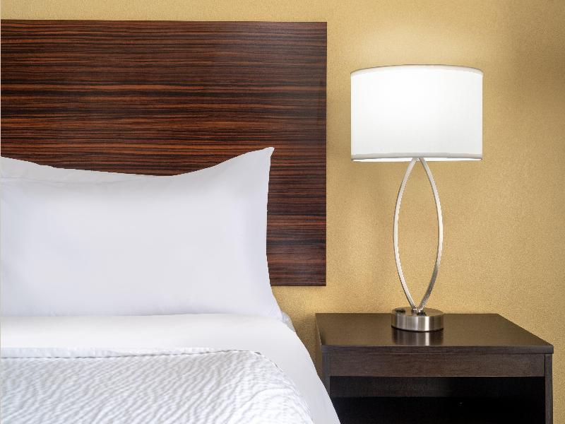 Garner Hotel Norman - University Area image