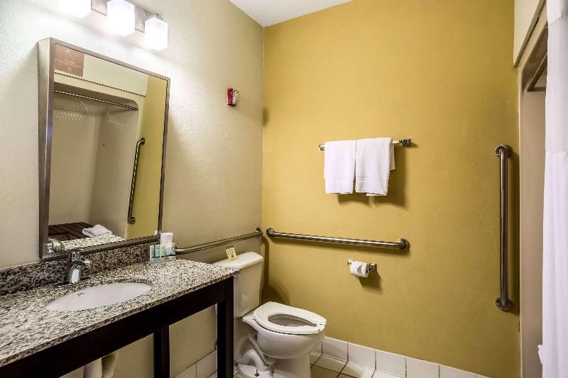Wingate By Wyndham Owensboro image