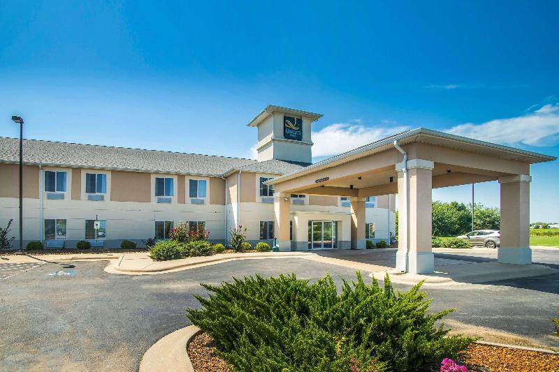 Quality Inn Parsons North image