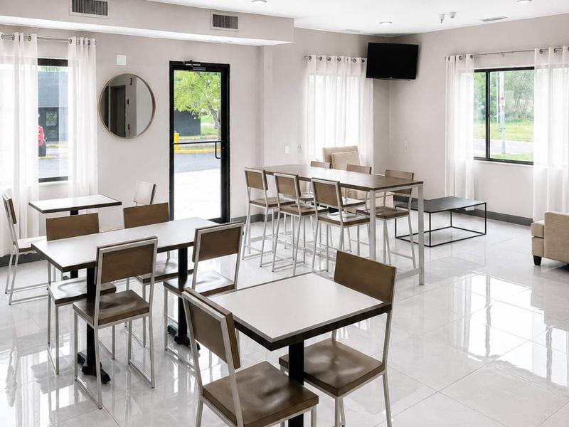 Sleep Inn & Suites Peoria North