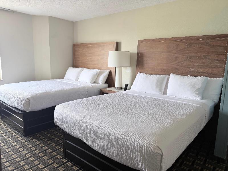 2 Queen Beds, Suite, Nonsmoking, Accessible