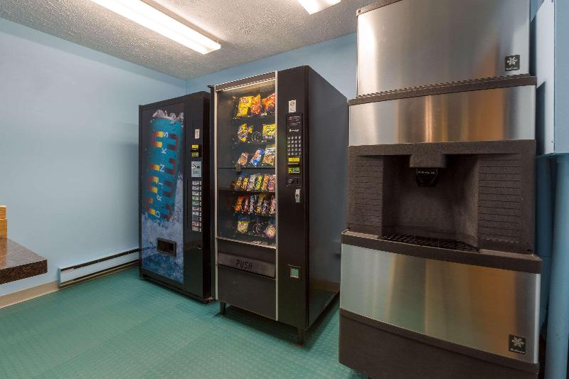 Quality Inn Petoskey Area image