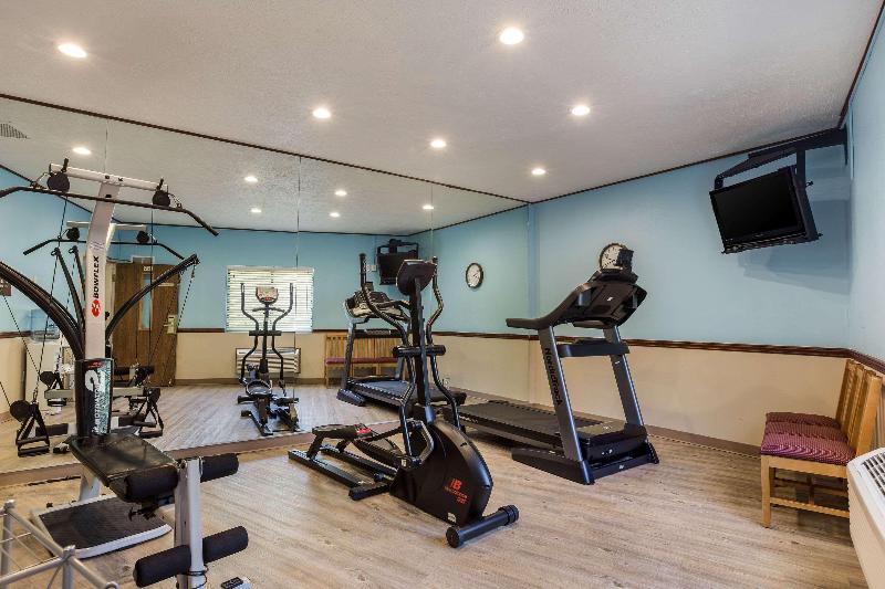 Quality Inn Petoskey Area image