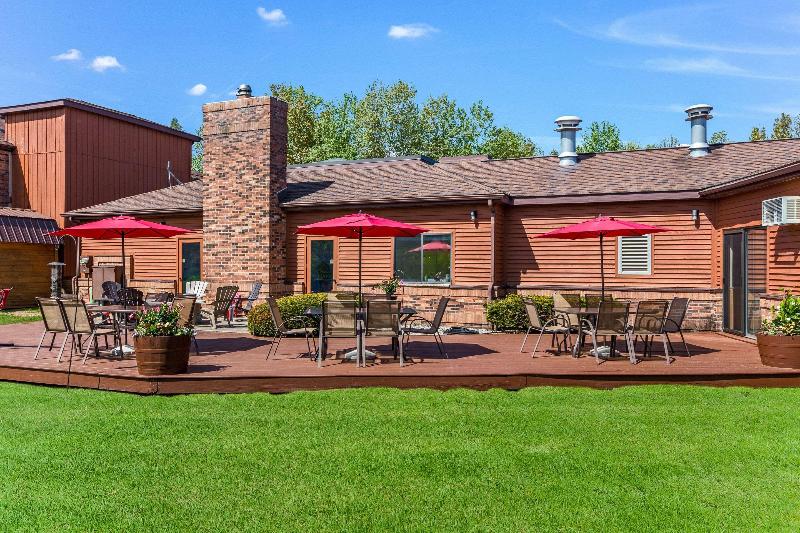 Quality Inn Petoskey Area image