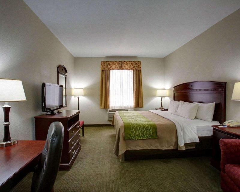 Quality Inn Rockdale image
