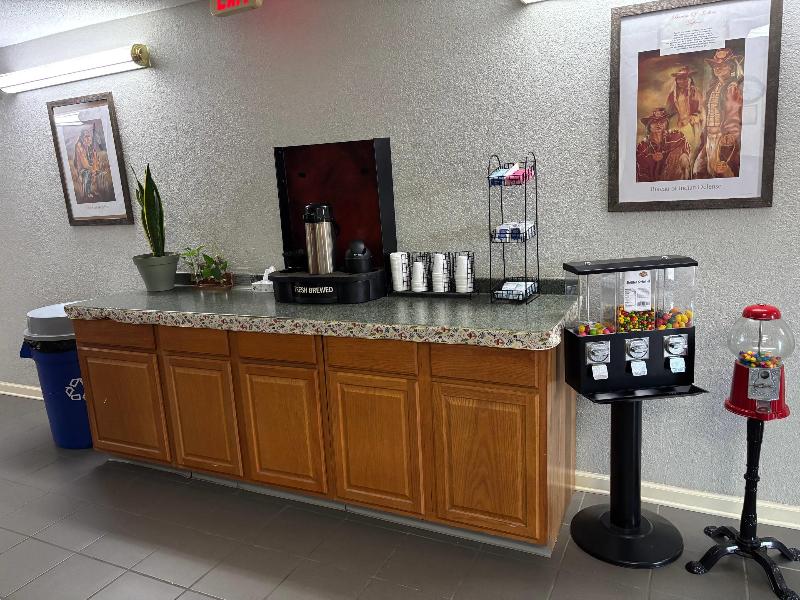 Econo Lodge Yazoo City image