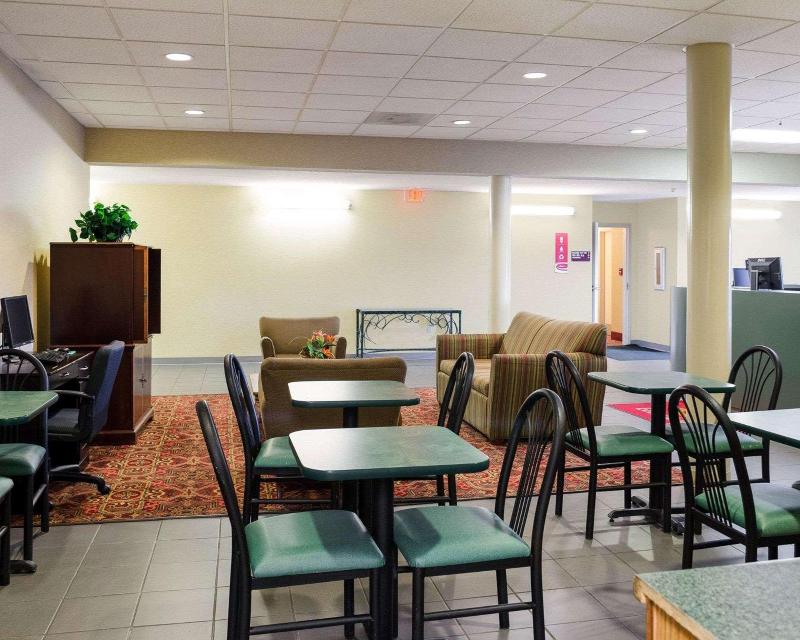 Econo Lodge Yazoo City image