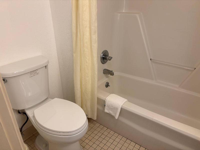 Econo Lodge Yazoo City image