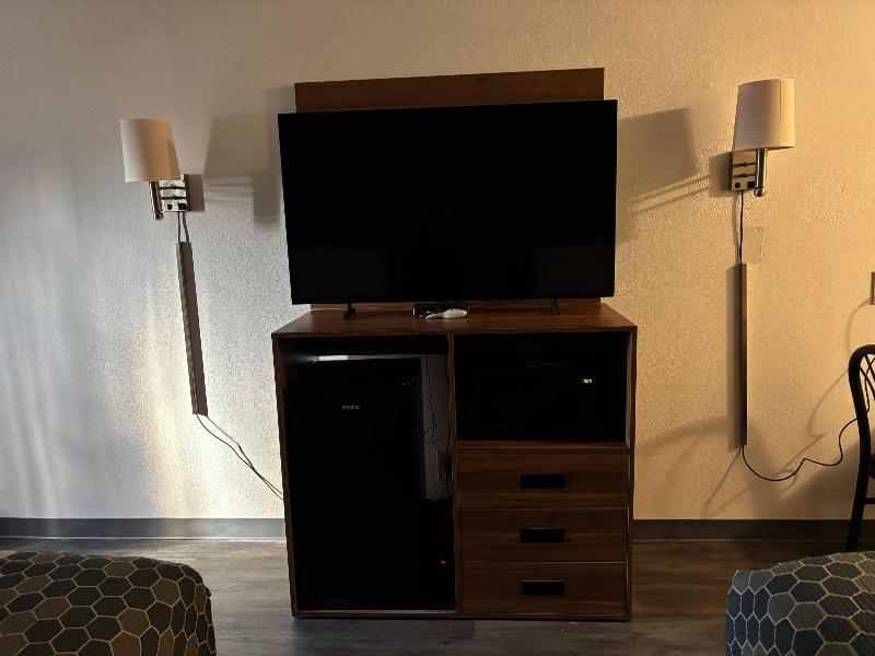 Econo Lodge Yazoo City image
