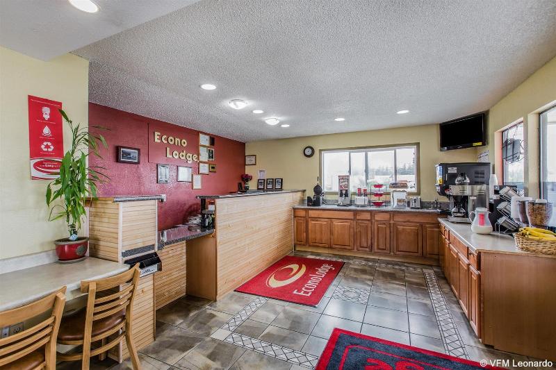 Econo Lodge image