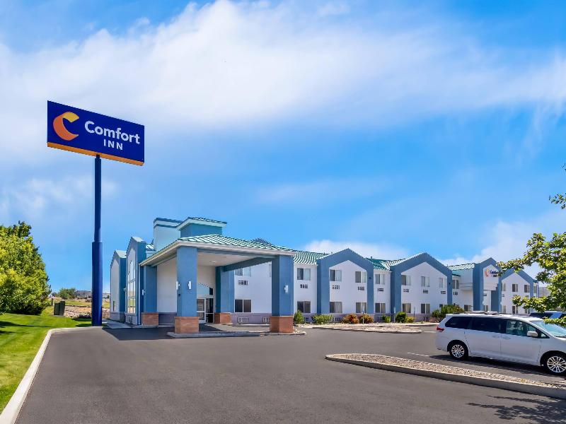 Comfort Inn Elko image