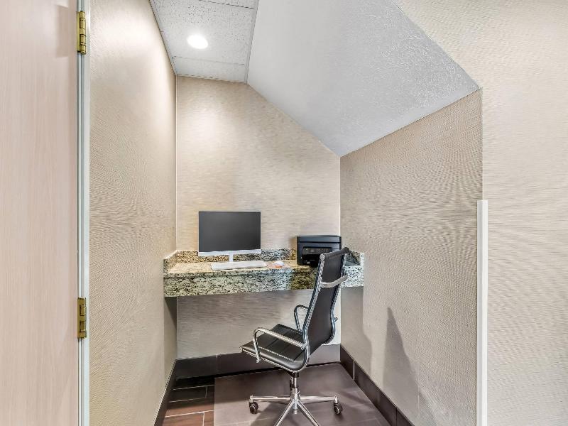 Comfort Inn Elko image