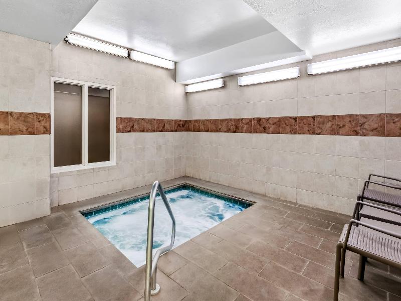 Comfort Inn Elko image