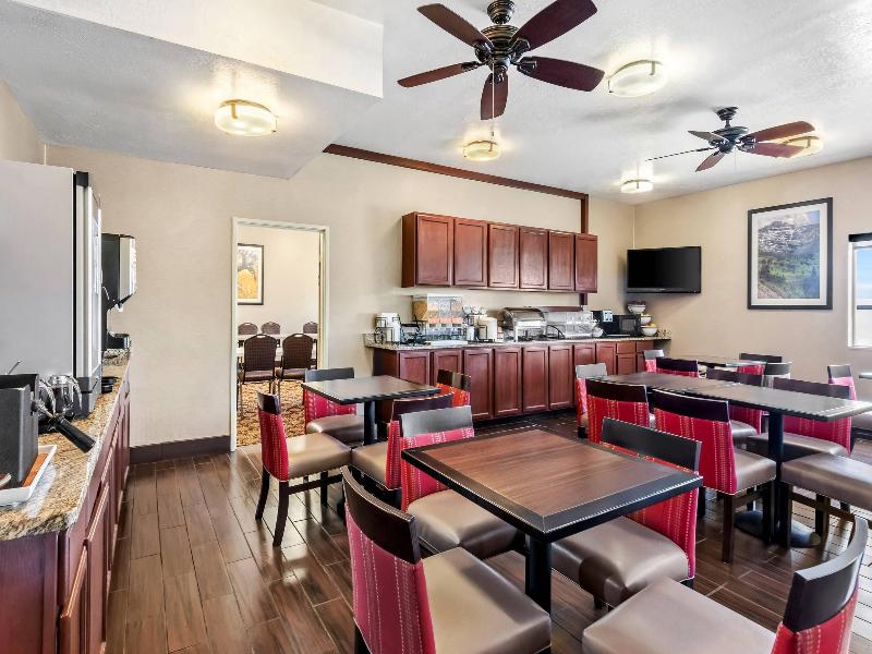 Comfort Inn Elko image